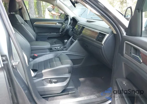 2020 Volkswagen Atlas 3.6L V6 Sel Premium from USA, damaged, VIN 1V2TR2CAXLC506214